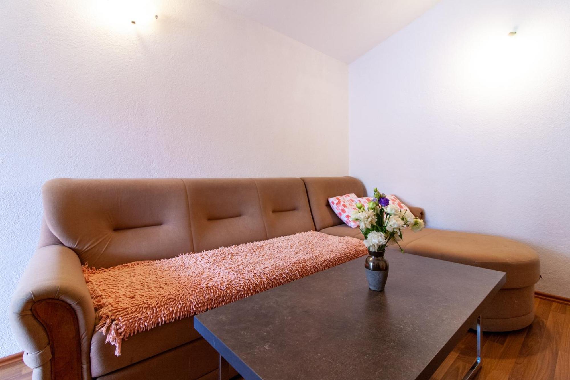 Apartments Laura Neum Rom bilde
