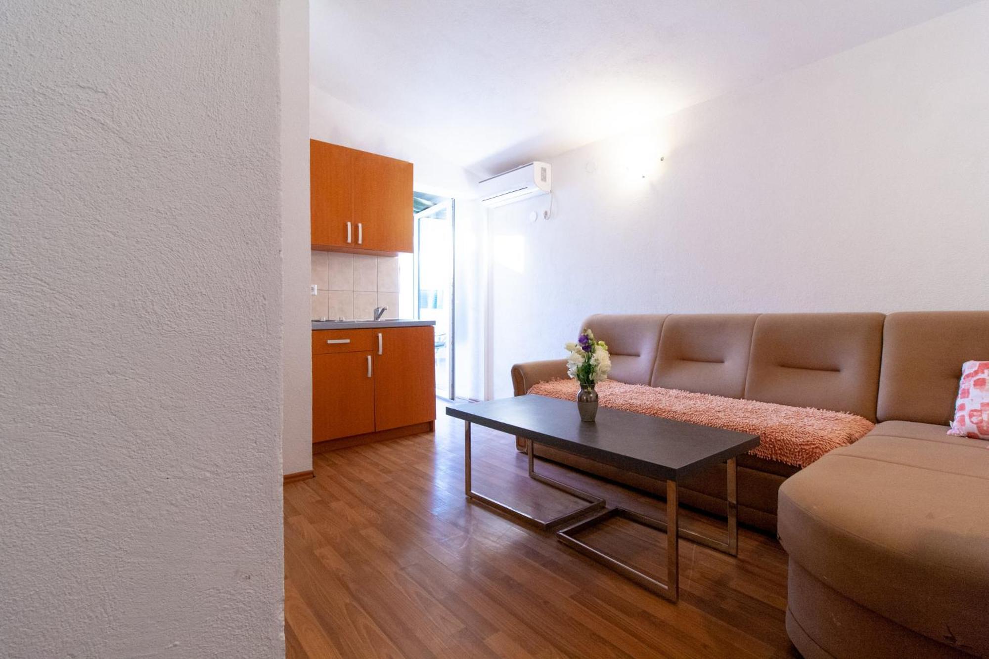 Apartments Laura Neum Rom bilde