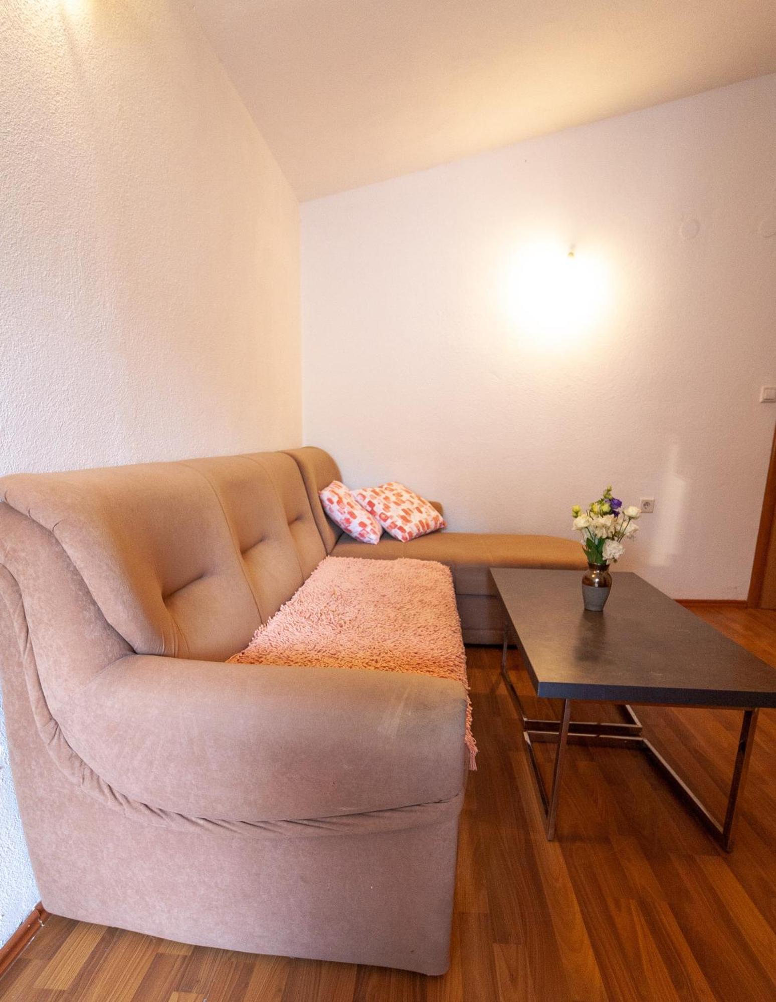 Apartments Laura Neum Rom bilde